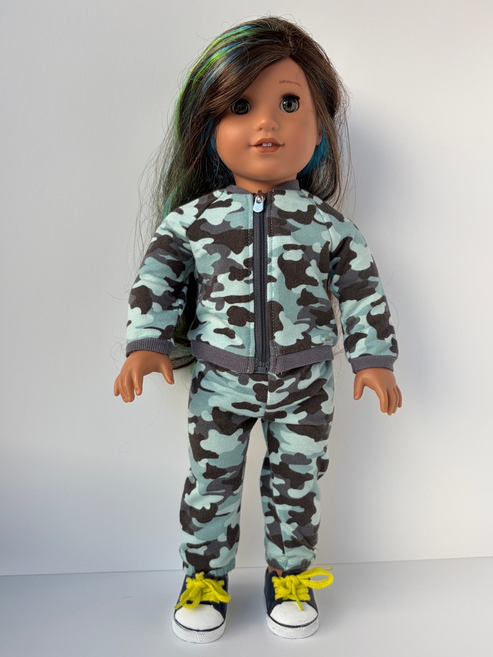 American Girl Truly Me #89 Street Chic Doll 18”